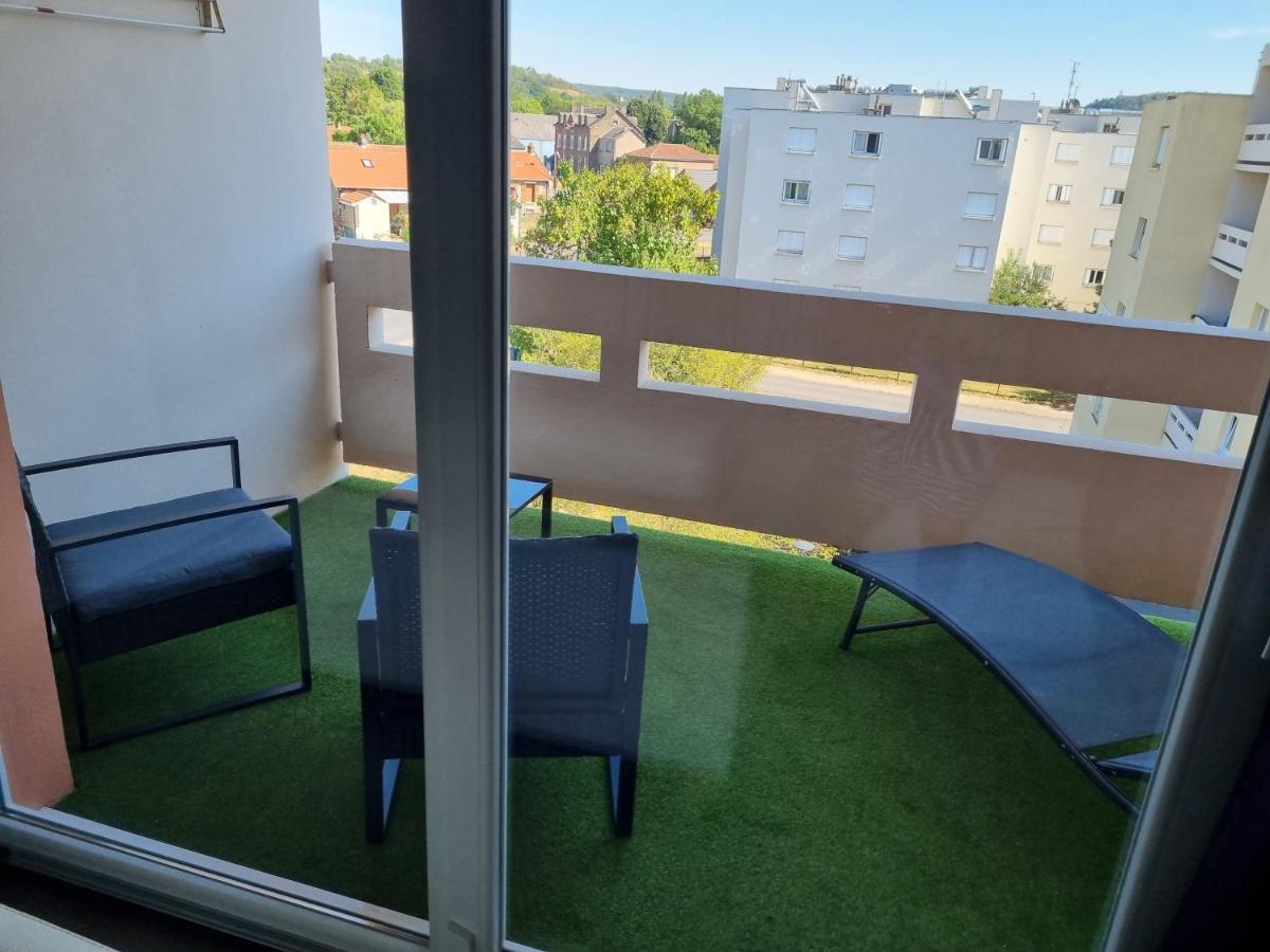 Bel appartement 2 chambres ,résidence privée Givet Extérieur photo