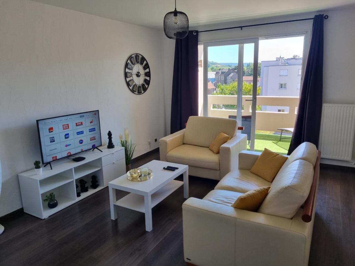 Bel appartement 2 chambres ,résidence privée Givet Extérieur photo