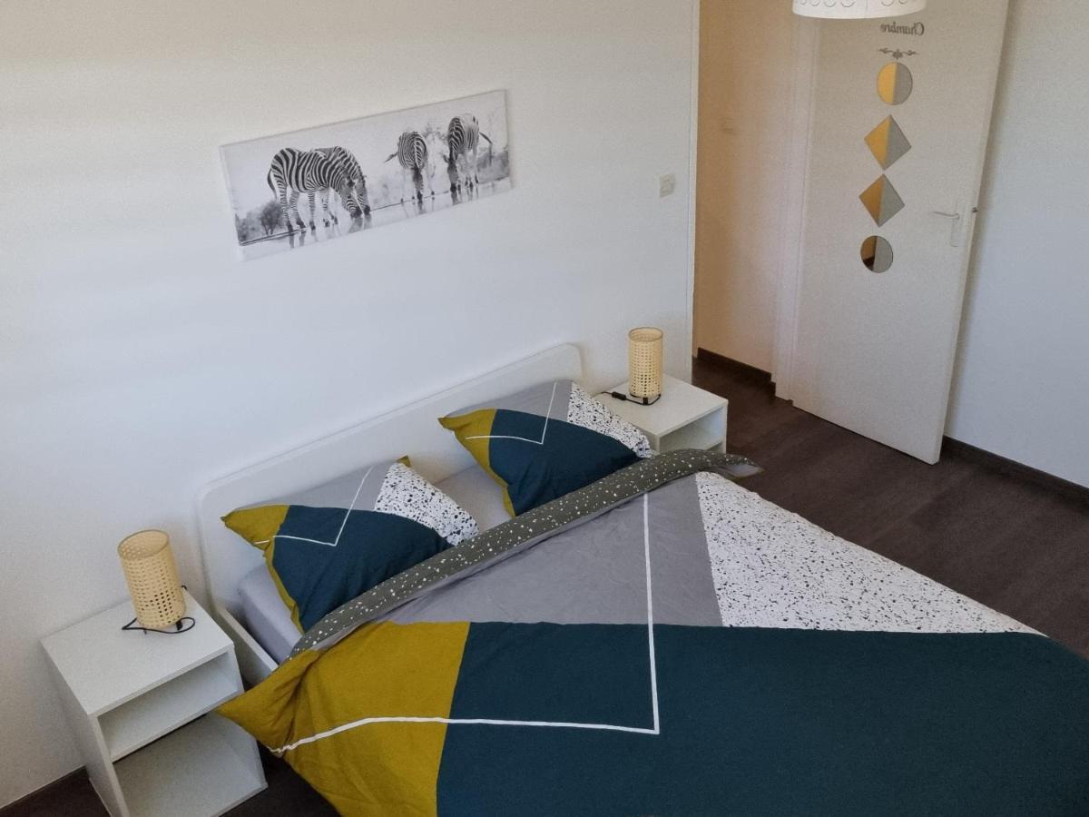 Bel appartement 2 chambres ,résidence privée Givet Extérieur photo
