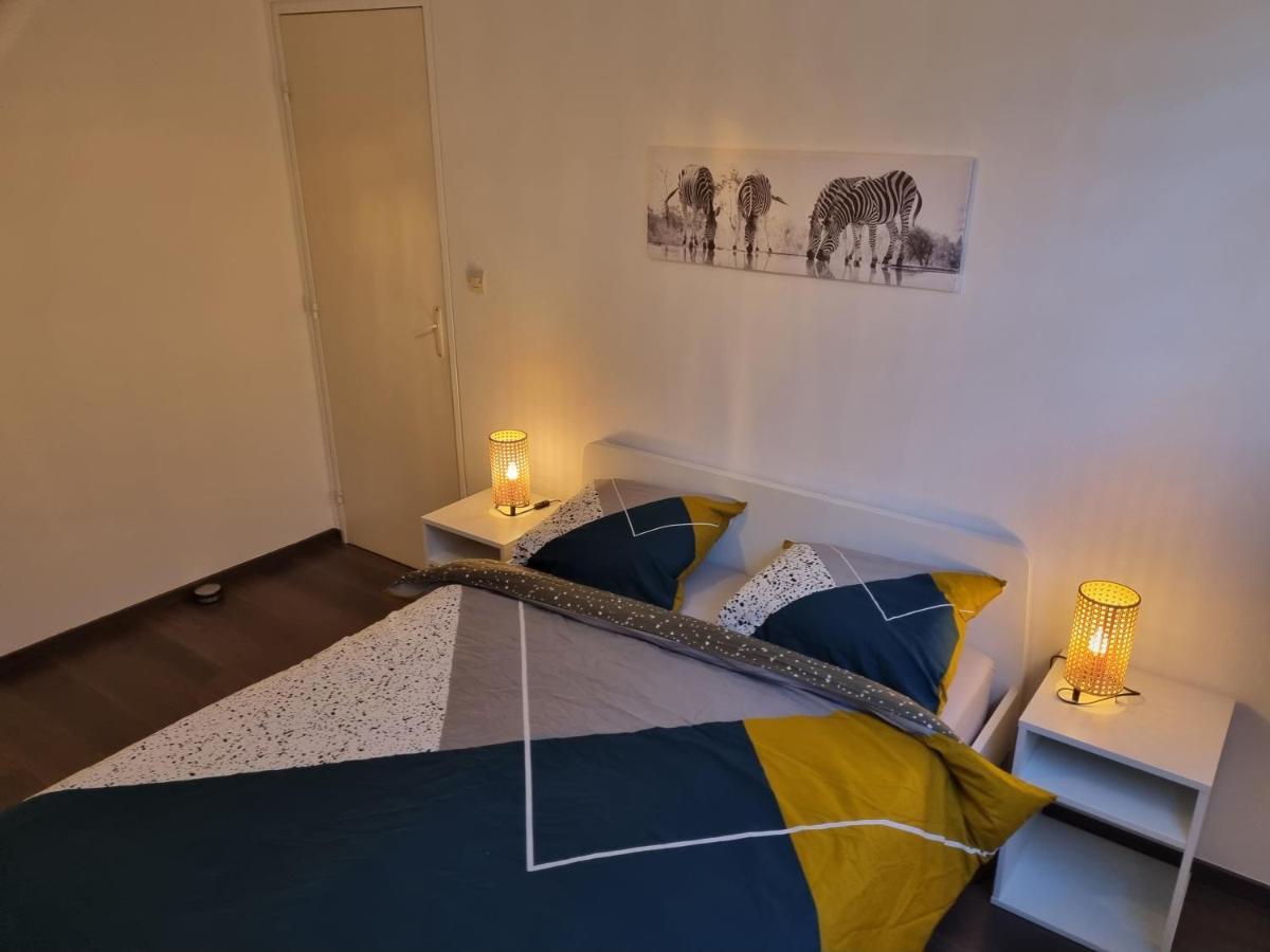 Bel appartement 2 chambres ,résidence privée Givet Extérieur photo
